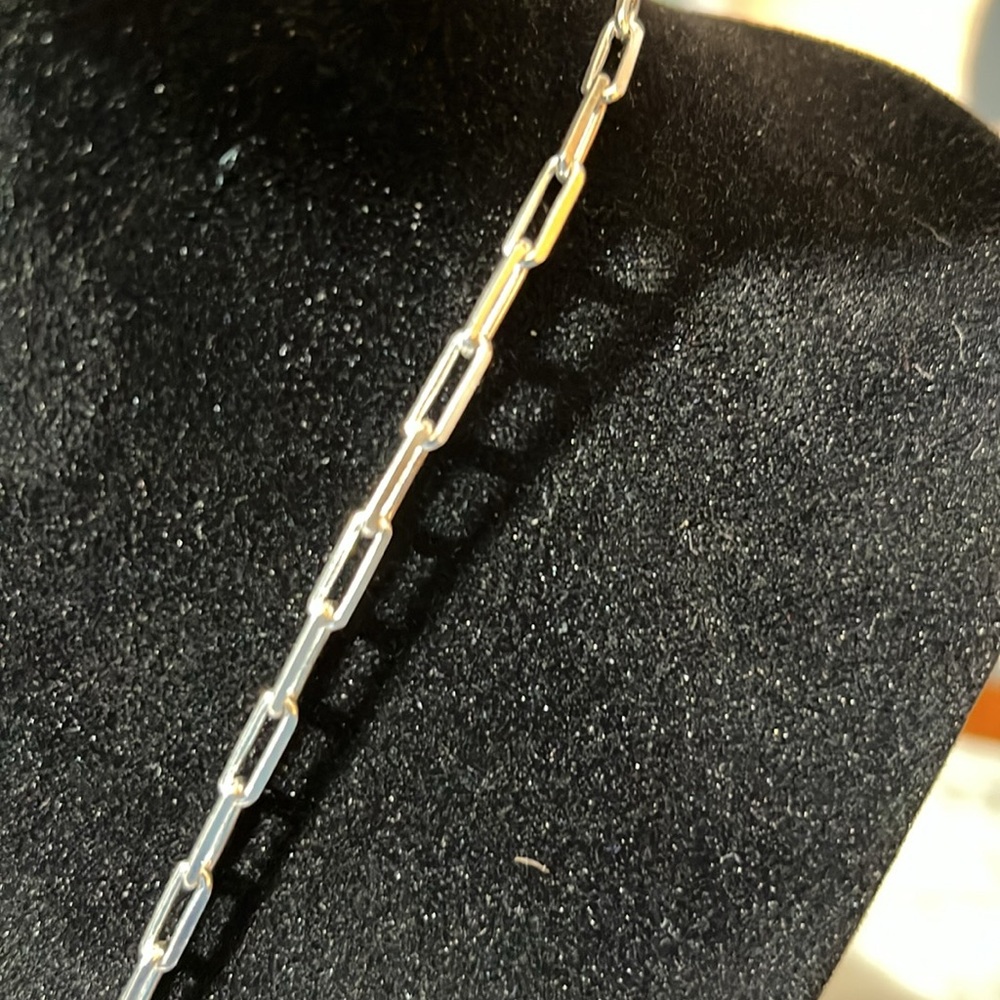 STERLING SILVER PAPER CLIP CHAIN WITH TIGER MEDALLION. 30” CHAIN. NEW - Picture 4 of 5